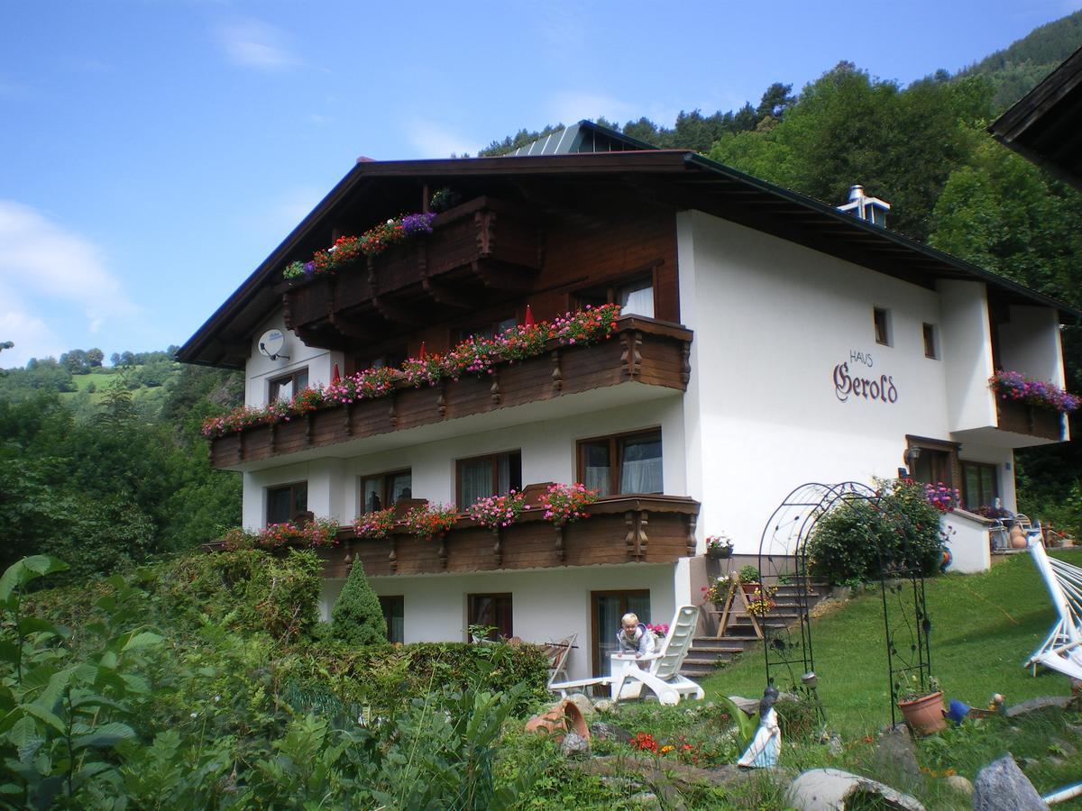 Haus Gerold Hotel Oetz Exterior photo