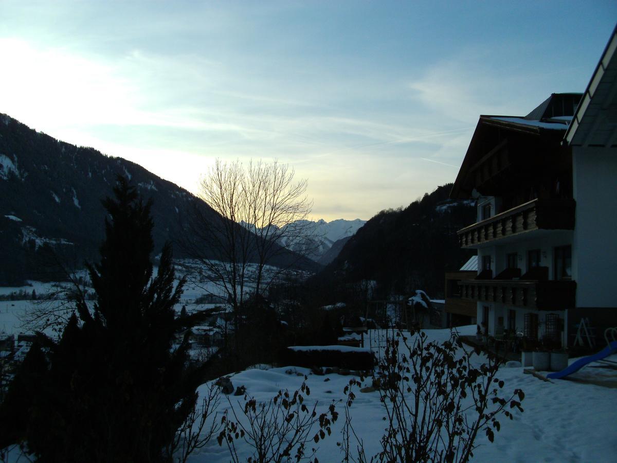 Haus Gerold Hotel Oetz Exterior photo